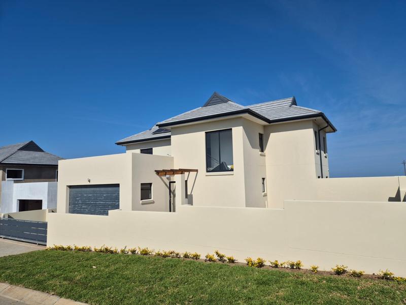 4 Bedroom Property for Sale in Kidds Beach Eastern Cape
